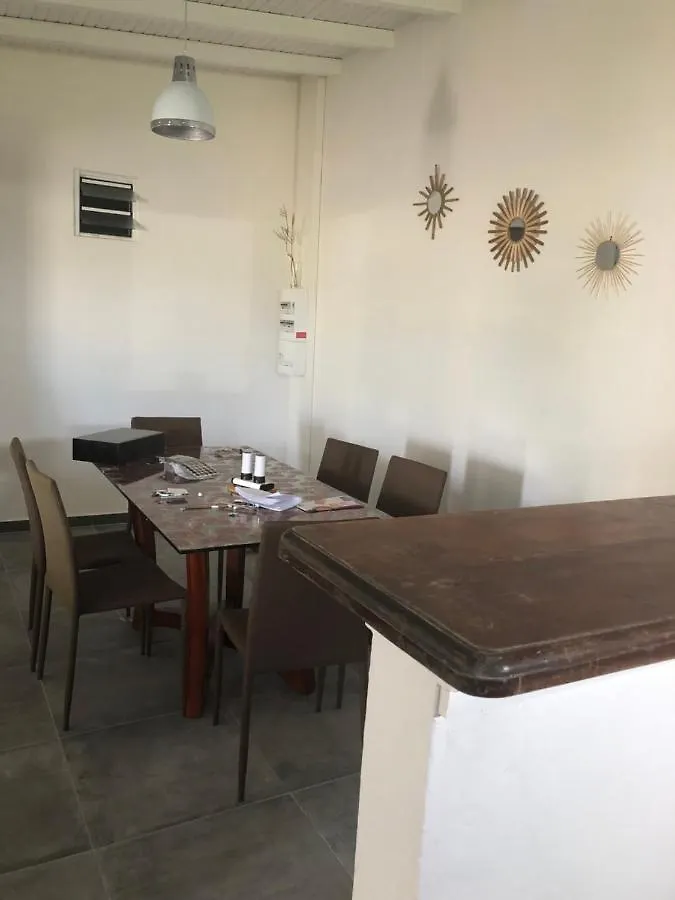 Chambres D'Hote Belcourt 1 Baie-Mahault Bed & Breakfast